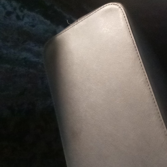 Michael Kors Jet Set Black Saffiano Leather Purse ,Tote .Like New - Picture 8 of 14